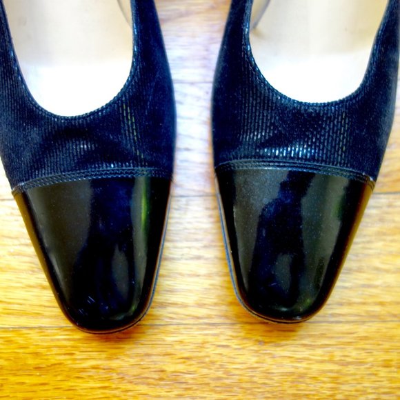 Salvatore Ferragamo Suede Cap Toe Block Heel Pump- Sz 6 1/2 - Picture 2 of 9